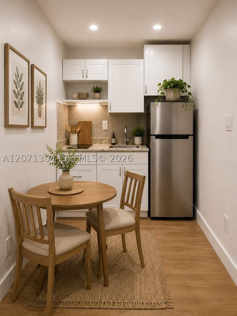 5 bedroom SingleFamilyResidence at 13710 SW 18th Ter, Esther Sub, Miami — photo 5