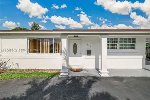 621 SW 30th Ave, Fort Lauderdale FL - photo 8 of 39