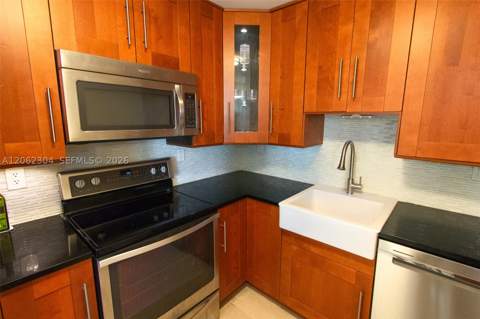 1623 Collins Ave 215, Miami Beach FL - photo 16 of 49