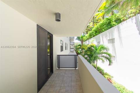 1623 Collins Ave 215, Miami Beach FL - photo 7 of 49
