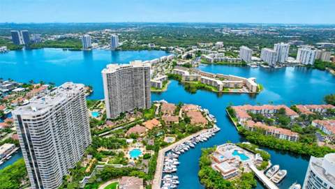 1000 W Island Blvd 1710, Aventura FL - photo 10 of 86