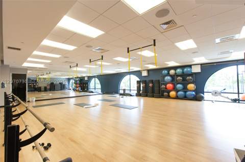 1000 W Island Blvd 1710, Aventura FL - photo 14 of 86