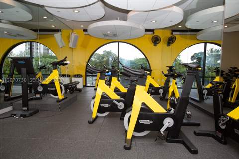 1000 W Island Blvd 1710, Aventura FL - photo 22 of 86