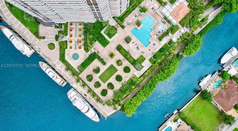 2 bedroom Condominium at 1000 W Island Blvd 1710, 1000 ISL BLVD WILLIAMS IS, Aventura — photo 3