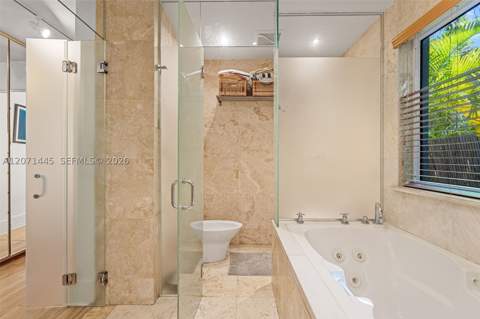 7970 Hawthorne Ave, Miami Beach FL - photo 24 of 54