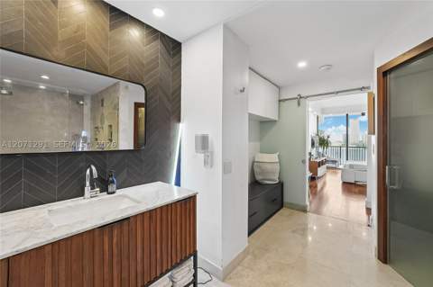 1000 Venetian Way 1108, Miami FL - photo 13 of 40