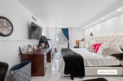 301 174th St 1901, Sunny Isles Beach FL - photo 18 of 21