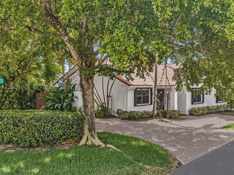 3 bedroom SingleFamilyResidence at 7457 SW 112th Pl, Sunset Woods, Miami — photo 3