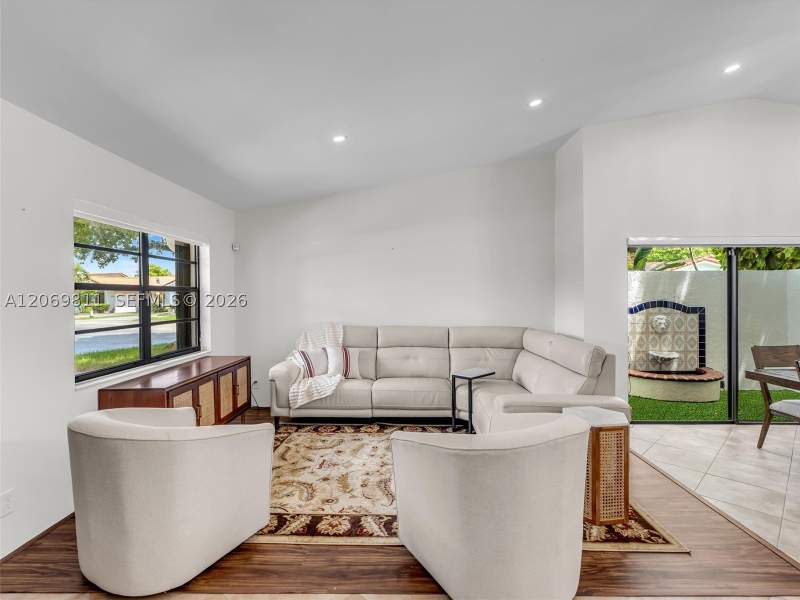 3 bedroom SingleFamilyResidence at 7457 SW 112th Pl, Sunset Woods, Miami — photo 5