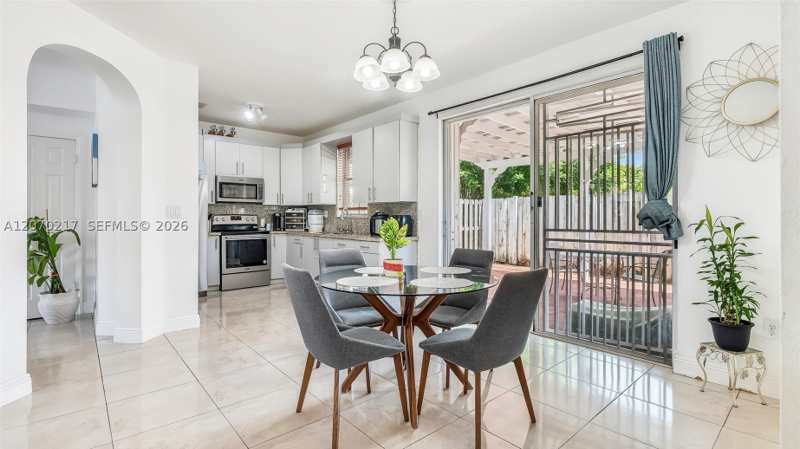 3 bedroom Townhouse at 27255 SW 138th Ct, Riverside At Bisc Natl Pk, Homestead — photo 1