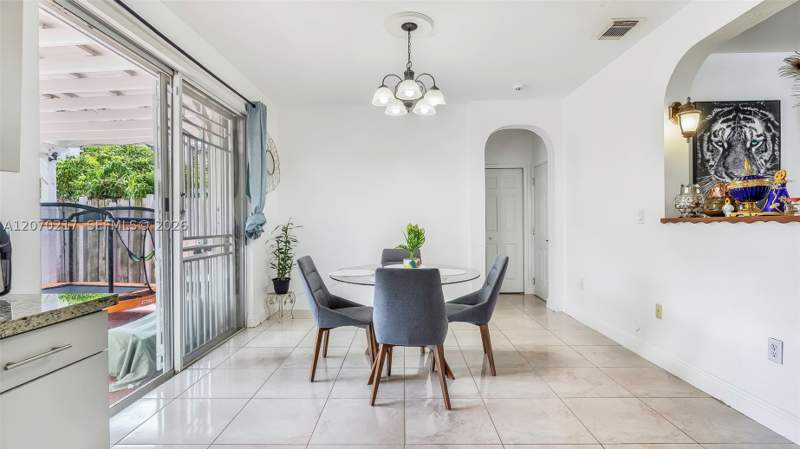 3 bedroom Townhouse at 27255 SW 138th Ct, Riverside At Bisc Natl Pk, Homestead — photo 3