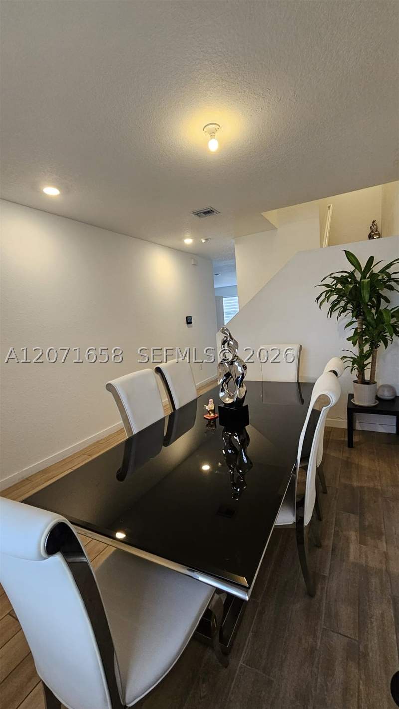 4 bedroom SingleFamilyResidence at 1677 SE 8th Ave, Cedar At Keys Gate, Homestead — photo 5