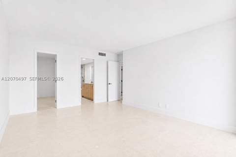 100 Bayview Dr 1626, Sunny Isles Beach FL - photo 18 of 40