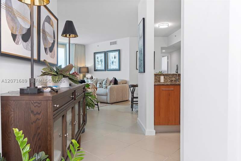2 bedroom Condominium at 9066 SW 73rd Ct 1007, Metropolis II At Dadeland, Miami — photo 3