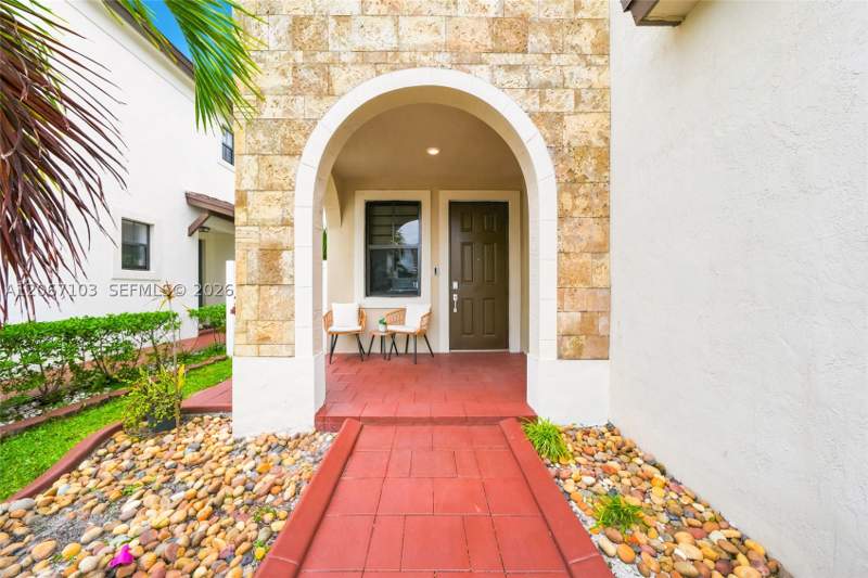 4 bedroom SingleFamilyResidence at 3478 W 110th St, Aquabella North, Hialeah — photo 2