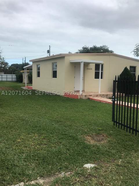 21625 SW 109th Ave, Miami FL - photo 11 of 13