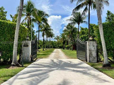 19345 SW 240th St, Homestead FL - photo 9 of 177