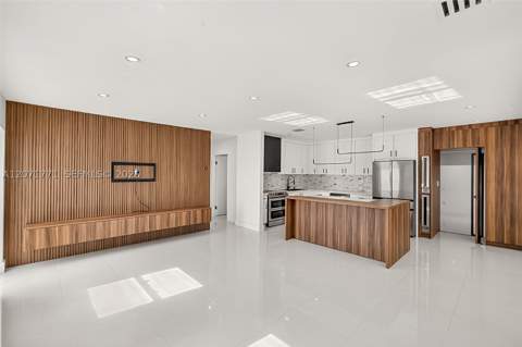 2180 SW 20th St, Miami FL - photo 10 of 24