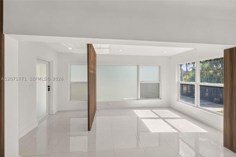 3 bedroom SingleFamilyResidence at 2180 SW 20th St, Shenandoah Park, Miami — photo 5