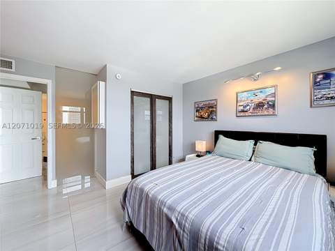 6900 Bay Dr 11G, Miami Beach FL - photo 12 of 40