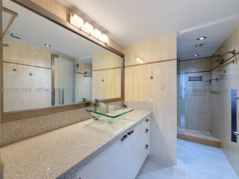 6900 Bay Dr 11G, Miami Beach FL - photo 14 of 40