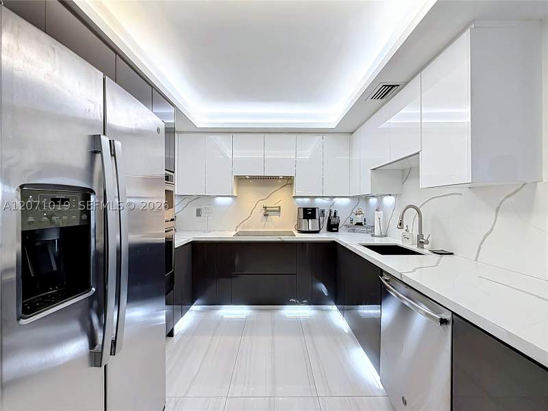 2 bedroom Condominium at 6900 Bay Dr 11G, Stanton House Condo, Miami Beach — photo 2