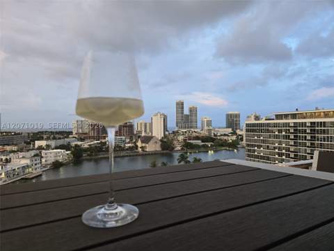 6900 Bay Dr 11G, Miami Beach FL - photo 22 of 40