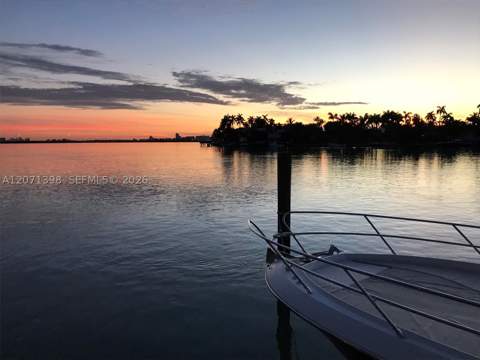 455 E Dilido Dr, Miami Beach FL - photo 12 of 47