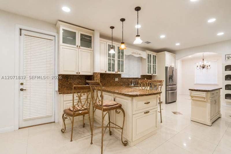 6 bedroom SingleFamilyResidence at 20551 NW 7th Ct, Sport Acres, Miami Gardens — photo 3
