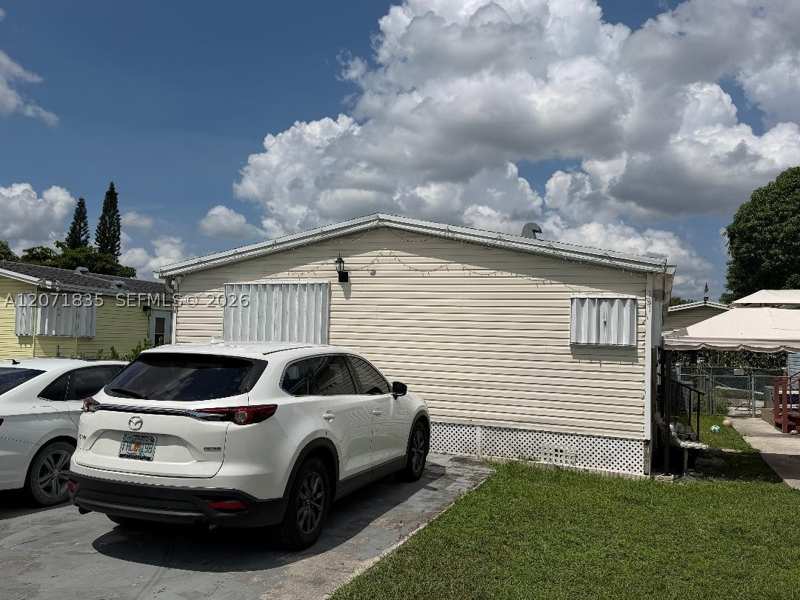3 bedroom MobileHome at 19800 SW 180th Ave unit 131, Americana Village Condo, Miami — photo 1
