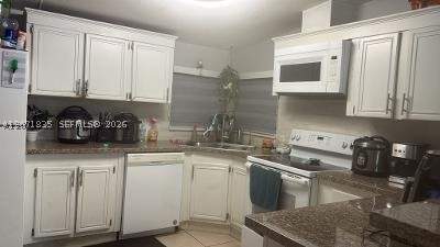 3 bedroom MobileHome at 19800 SW 180th Ave unit 131, Americana Village Condo, Miami — photo 4