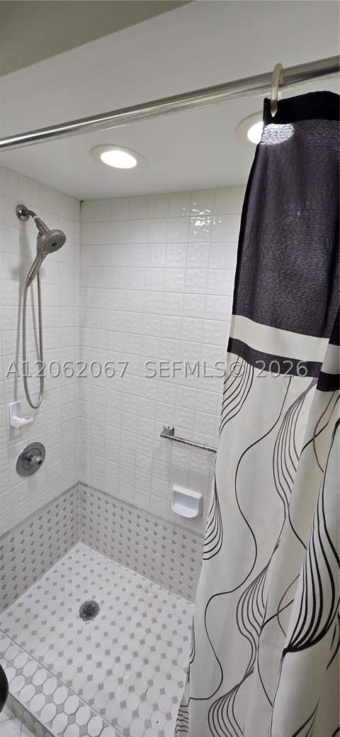 4844 SW 152nd Ct F-37, Miami FL - photo 9 of 17