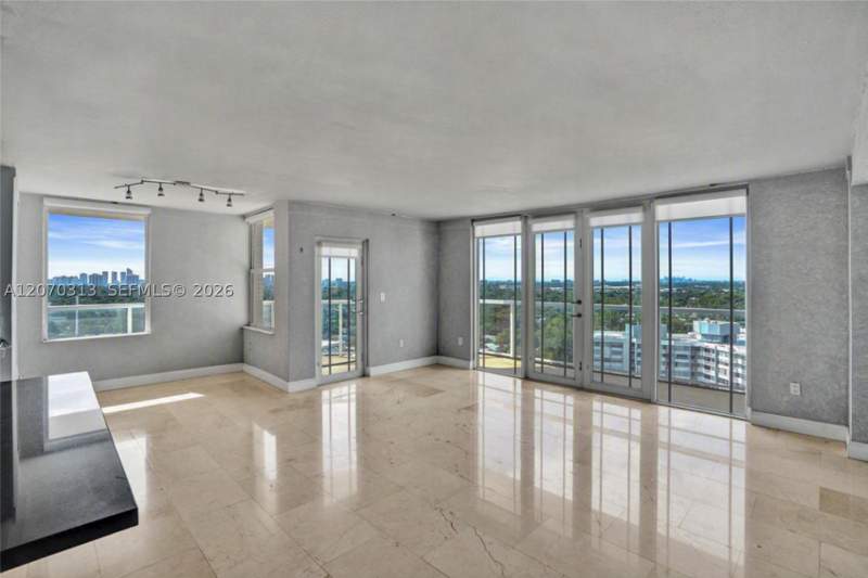 2 bedroom Condominium at 1351 NE Miami Gardens Dr PH15E, BUCKLEY TOWERS CONDO - EA, Miami — photo 1