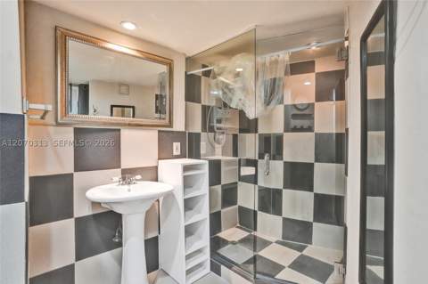 1351 NE Miami Gardens Dr PH15E, Miami FL - photo 19 of 33