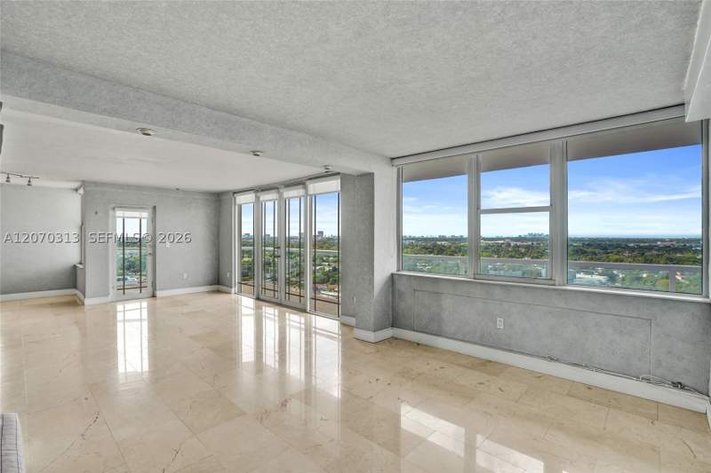 2 bedroom Condominium at 1351 NE Miami Gardens Dr PH15E, BUCKLEY TOWERS CONDO - EA, Miami — photo 2