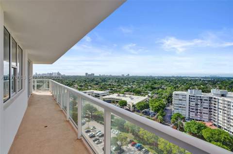 1351 NE Miami Gardens Dr PH15E, Miami FL - photo 24 of 33