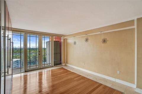 1351 NE Miami Gardens Dr PH15E, Miami FL - photo 8 of 33