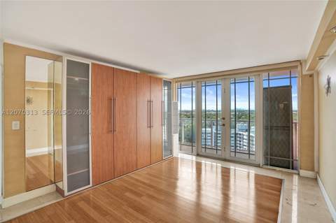 1351 NE Miami Gardens Dr PH15E, Miami FL - photo 9 of 33