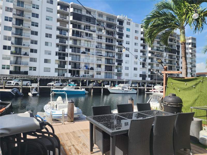 4 bedroom Townhouse at 3600 NE 167th St 19, Beach Club Villas Condo, North Miami Beach — photo 3