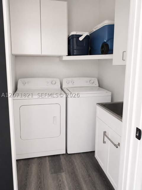 3600 NE 167th St 19, North Miami Beach FL - photo 7 of 27