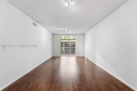 185 SE 14th Ter 1010, Miami FL - photo 8 of 39