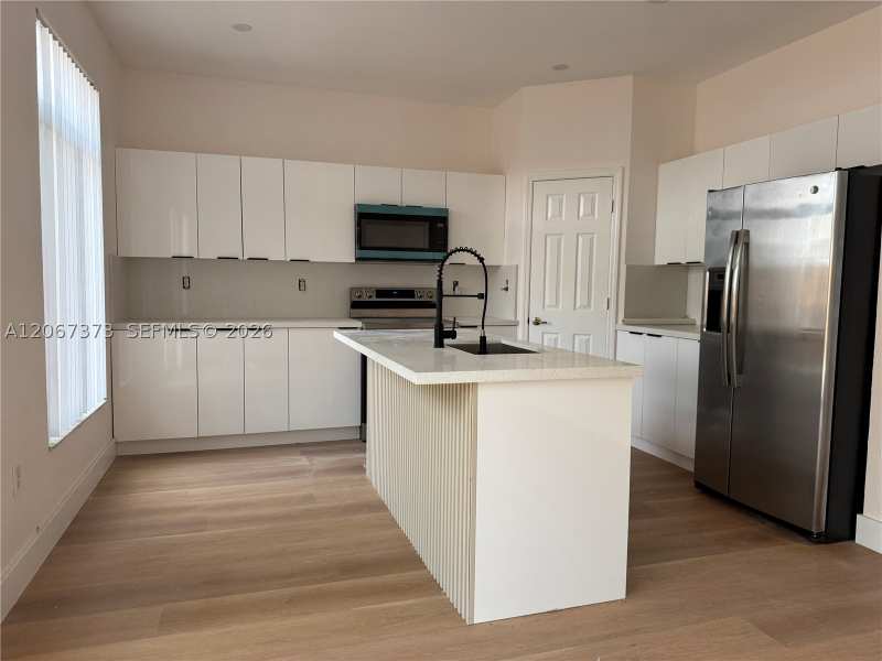 3 bedroom Townhouse at 5606 NW 112th Psge, Doral Northeast Townhomes, Doral — photo 1