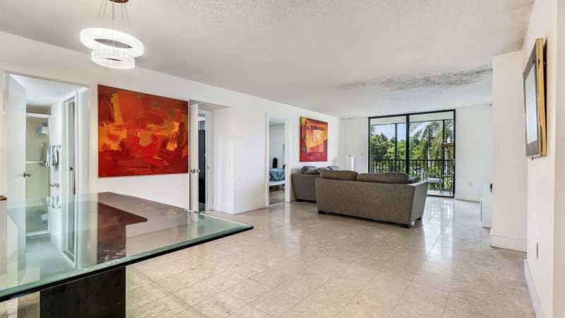 3 bedroom Condominium at 900 NE 195th Street 217, Chantilly Condo, Miami — photo 1