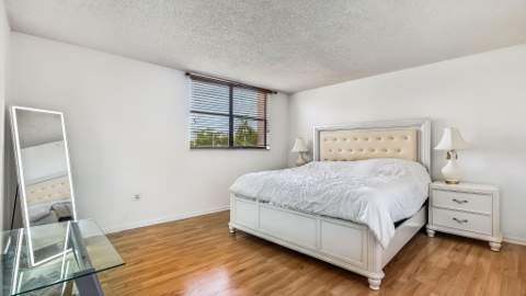 900 NE 195th Street 217, Miami FL - photo 15 of 38