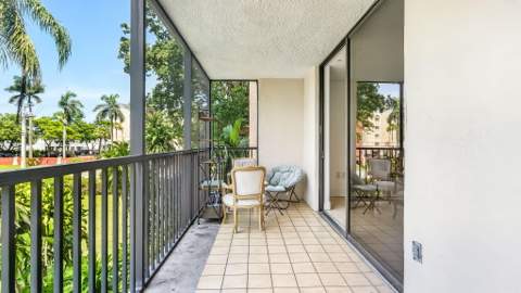 900 NE 195th Street 217, Miami FL - photo 7 of 38