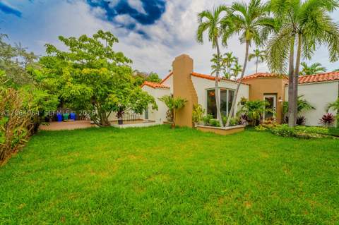2483 SW 24th St, Miami FL - photo 8 of 79