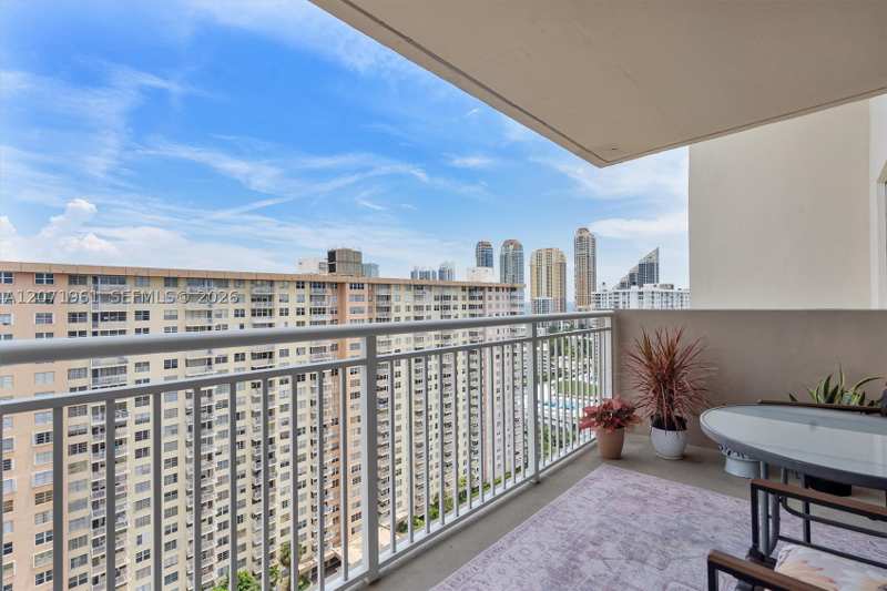 2 bedroom Condominium at 250 174th St 2211, Winston Towers 100 Condo, Sunny Isles Beach — photo 1