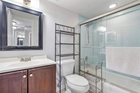 250 174th St 2211, Sunny Isles Beach FL - photo 9 of 12