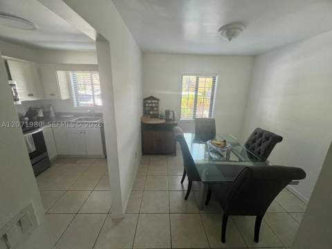 1133 NE 210th Ter, Miami FL - photo 10 of 34