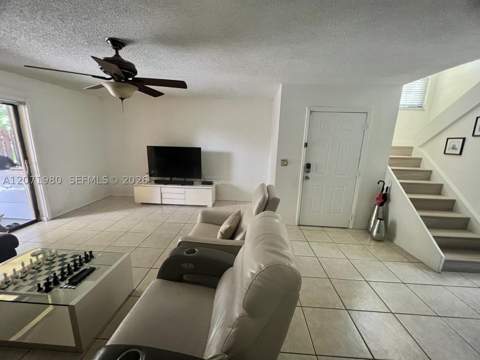 1133 NE 210th Ter, Miami FL - photo 11 of 34